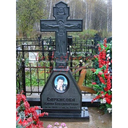 Гранитный крест П-093