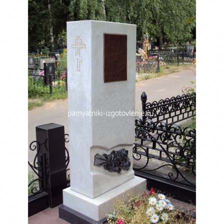 Памятник П-078